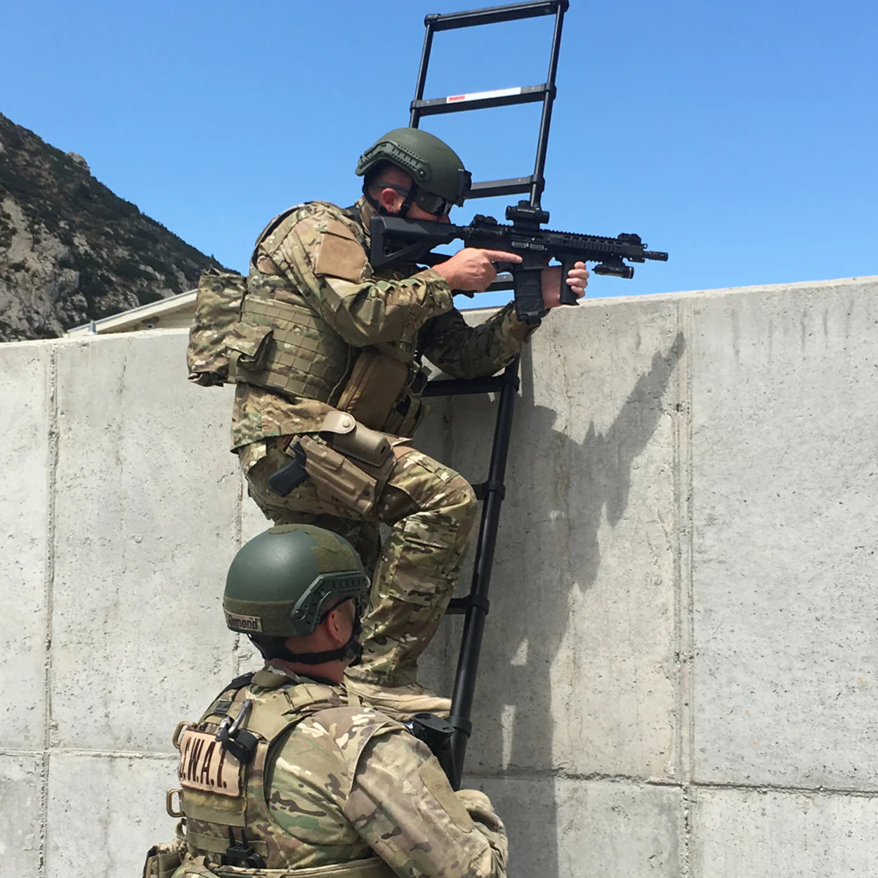 Telesteps 1600ET Black Tactical Telescoping Ladder - 12.5ft Extended Height