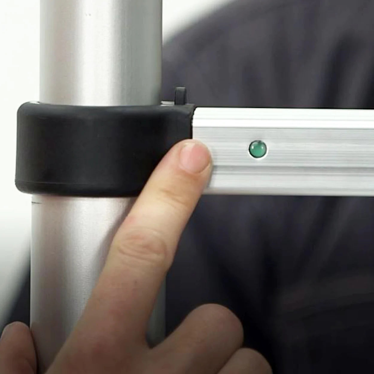 Telesteps 1600E Telescoping Ladder - 12.5ft Extended Height